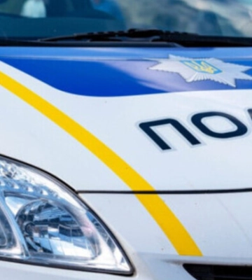 Очередное самоубийство в Киеве: 12-летняя девочка выпала из окна 22 этажа, видео