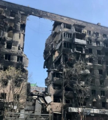 З’явилося відео спорожнілого і зруйнованого росіянами Лівобережного району Маріуполя