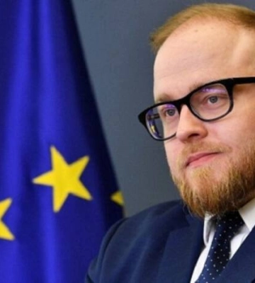 У Польщі звільнили речника МЗС, який раніше вимагав від Зеленського вибачень за Волинську трагедію