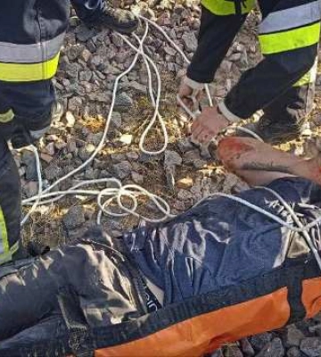 На Одещині чоловіка вдарило струмом на даху вантажного вагона