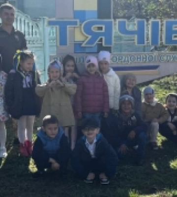 Прикордонники служби «Тячів» провели «Урок мужності» для дітей