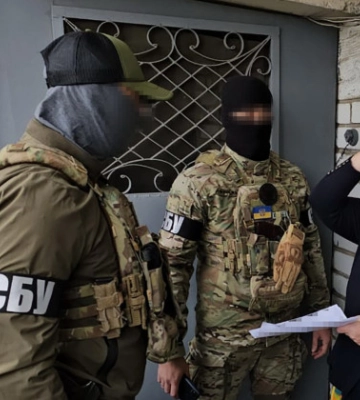 Затримано зрадницю, що наводила удари РФ на Херсон