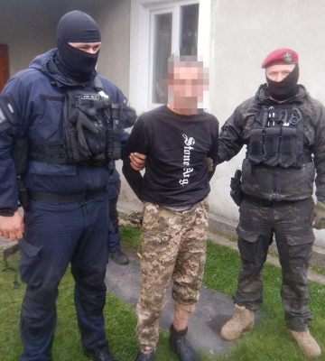 П&#039;ять ударів ножем у груди та шию: на Львівщині посварилися чоловіки