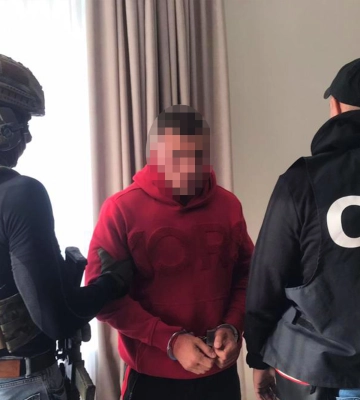СБУ знешкодила банду рекетирів, яка тероризувала мешканців Прикарпаття. ФОТО