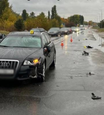 В Киеве водитель Audi насмерть сбил мужчину на самокате