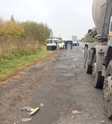 На Волині внаслідок зіткнення легковика з вантажівкою загинув 52-річний чоловік