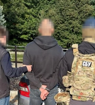 СБУ знешкодила банду рекетирів, яка тероризувала мешканців Прикарпаття. ФОТО