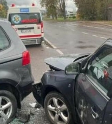 За добу на Львівщині в ДТП постраждало 20 людей