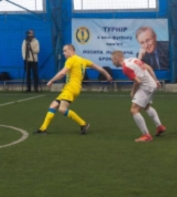 Команда Одеської митниці перемогла в щорічному турнірі з мініфутболу памʼяті Йосипа Бронза