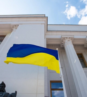 Почти треть населения Украины считает, что между военным и политическим руководством страны есть серьезные конфликты в вопросе войны – опрос