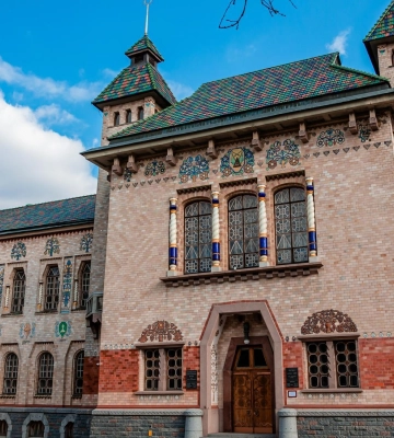 До полтавського музею передали експонат, який належав відомому державному діячеві