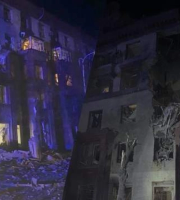 Росіяни влучили ракетою по багатоповерхівці у Запоріжжі, є загиблі