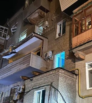 Ракетний удар по Запоріжжю: дві людини загинули, ще три особи вважаються зниклими безвісти. ФОТОрепортаж