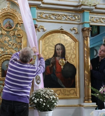 До волинського храму повернули давні відреставровані ікони 