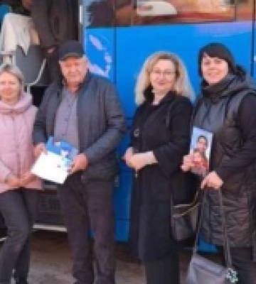Консультували та вакцинували: у селі на Рівненщині працювала мобільна бригада