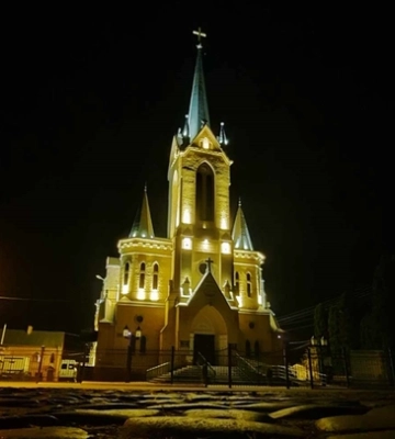 У Луцьку після тривалої перерви знову підсвітили Лютеранську кірху 