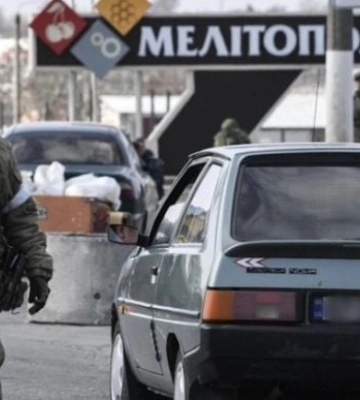 Оккупанты запугивают людей в Мелитополе увеличением патрулей и &quot;ополченцев&quot; на улицах