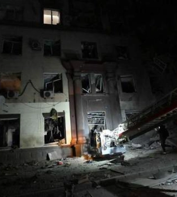 "Під завалами можуть бути люди": зірковий бомонд емоційно реагує на цинічний обстріл Запоріжжя