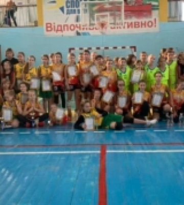 Баскетболістки з Нововолинська, Рівного і Фастова розділили медалі всеукраїнського турніру, що відбувся на Волині