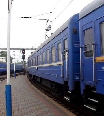 «Укрзалізниця» через проблеми на коліях змінює графік поїздів, що курсують через Полтаву: перелік маршрутів