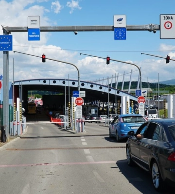Волинська та Закарпатська області видали найбільше дозволів на виїзд через систему «Шлях»