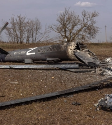 З’явилися супутникові фото наслідків ударів ЗСУ по аеродрому Бердянська