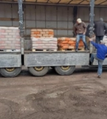 В Нововоронцовську громаду доставлено понад 100 тонн цементу