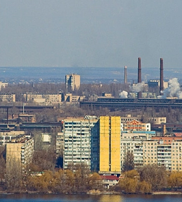У Дніпрі на ж/м Сонячний продовжується підготовка до будівництва попри протести жителів