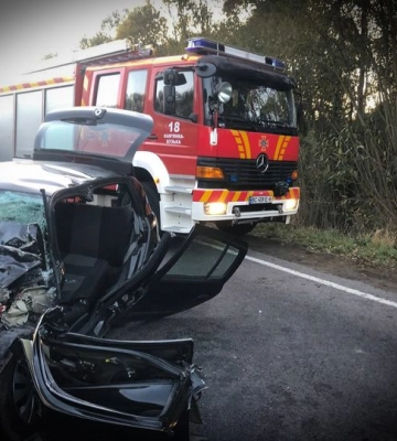 Рятувальники на Львівщині визволили чоловіка з металевої пастки