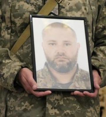 Полтавська громада провела в останню дорогу загиблого Героя Олександра Конопльова