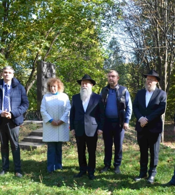 У Дніпрі вшанували пам’ять жертв масових розстрілів євреїв 82 роки тому