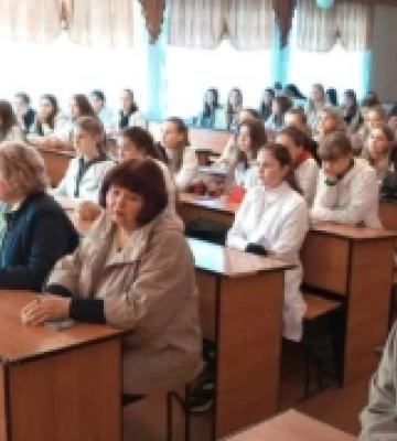 На Рівненщині майбутніх медиків навчали спілкуватися з тими, хто має бойовий досвід і травми війни