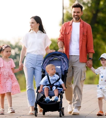 Готуються до 4 дитини: родина Мірошниченків вдруге подала документи на усиновлення