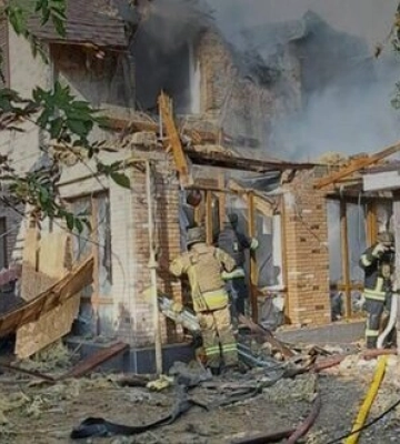 Росіяни вкотре обстріляли Херсон, під вогнем передмістя та Корабельний район