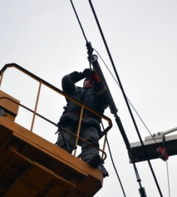 На Миколаївщині після ракетного удару відновили електропостачання для 800 споживачів