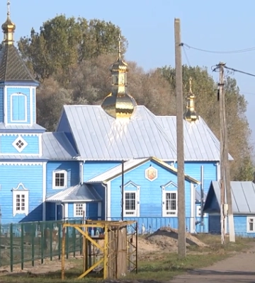 На Волині священник МП служитиме в хаті, бо церква вже у ПЦУ. Відео
