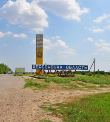 Армія рф уночі била по Херсону, вранці завдала авіаудар по Бериславу, є жертва - МВС