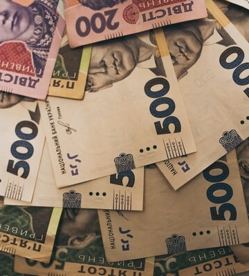 У Києві хочуть збільшити штрафи за балкони та прибудови до будівель