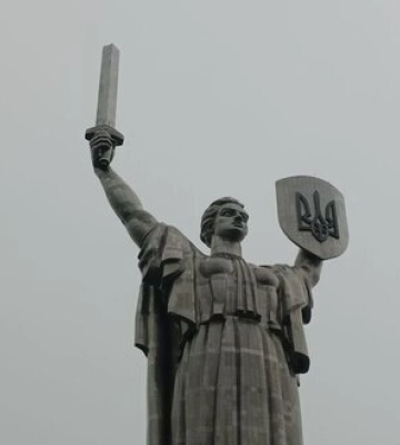 Музей війни вперше від початку повномасштабного вторгнення відкрив головний корпус для відвідувачів. ФОТОрепортаж