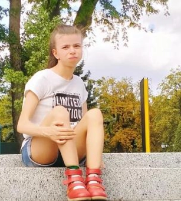 Без операції дівчинка помре: родина з Полтавщини збирає кошти на вартісне лікування