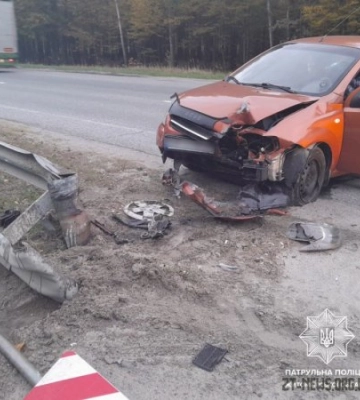 Поблизу села Садки керманич вчинив ДТП та мав ознаки алкогольного сп&#039;яніння