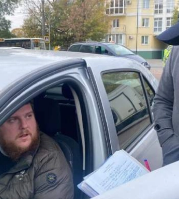 Скандал з УПЦ МП в Чернігові: п&#039;яні священники погрожували військовим на території собору