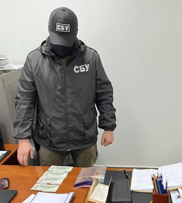 На Закарпатті завідувач військової кафедри брав хабарі під виглядом донатів на ЗСУ (Фото)