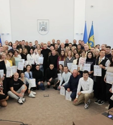 100 спортивних тренерів у Львові отримали грошові винагороди. Прізвища