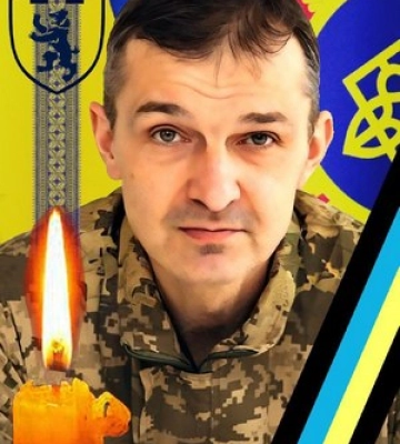 Мукачево прощатиметься із загиблим Героїм