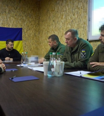 Зеленський відвідав Херсонщину, де провів нараду з військовим командуванням щодо ситуації на фронті