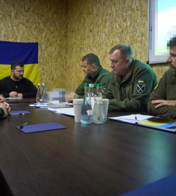 Зеленский приехал на Херсонщину и провел совещания с военными и пограничниками