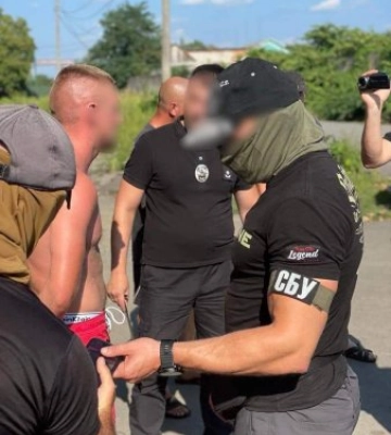 На Закарпатті перед судом постане група рекетирів, які вимагали неіснуючі борги у підприємців