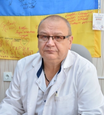 Заслужений лікар України з Дніпра: у професії подобається, що постійно з’являється щось нове