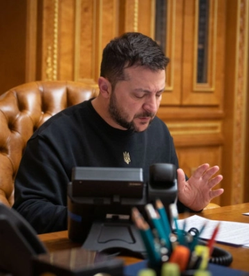 Зеленский обсудил с президентом Финляндии ситуацию на поле боя в Украине